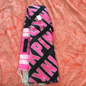 PINK Victoria’s Secret throw